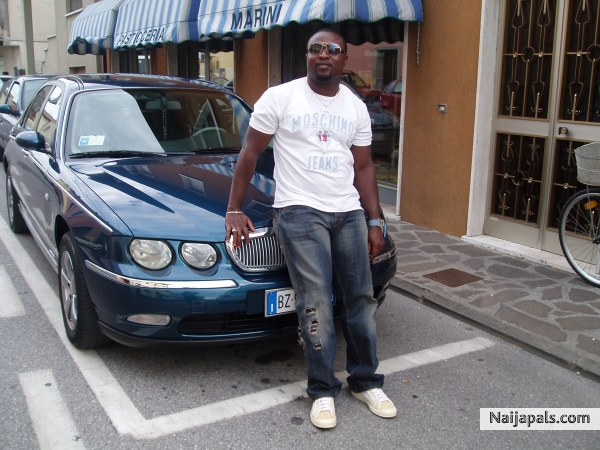  - click for next photo