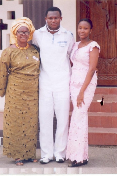 Mii, Mum, nd Chidimma (Niece). - click for next photo