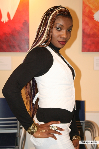  - click for next photo