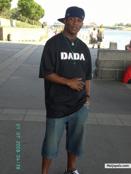  - click for next photo