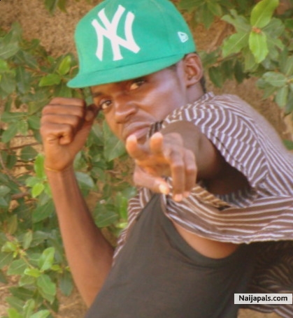  - click for next photo