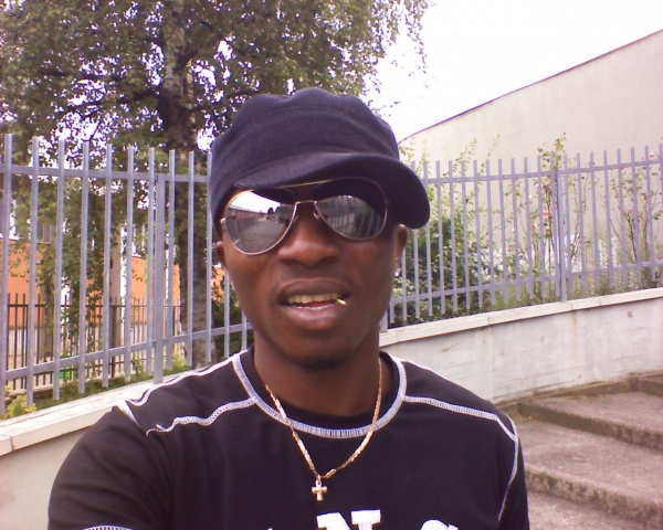  - click for next photo