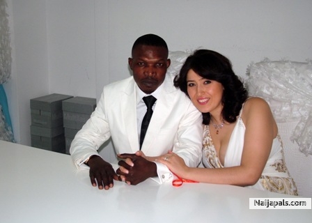 me and my wife - click for next photo