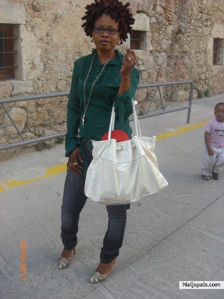  - click for next photo