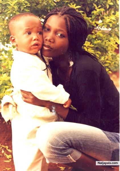Youngasis-Faith n Litle Desmond - click for next photo