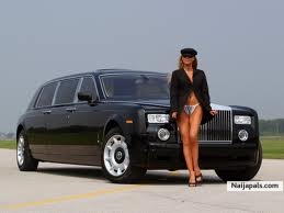 Thats a Phantom rolls royce baby - click for next photo