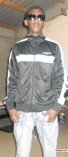  - click for next photo