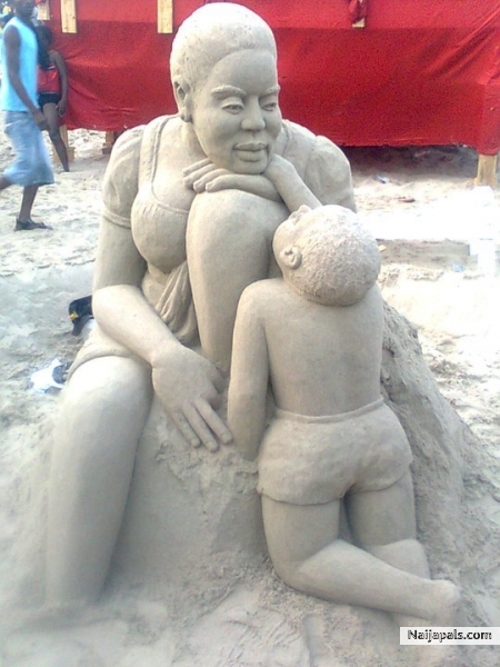  - click for next photo