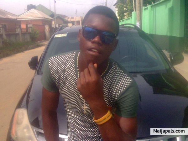 derealdonwizzy - click for next photo