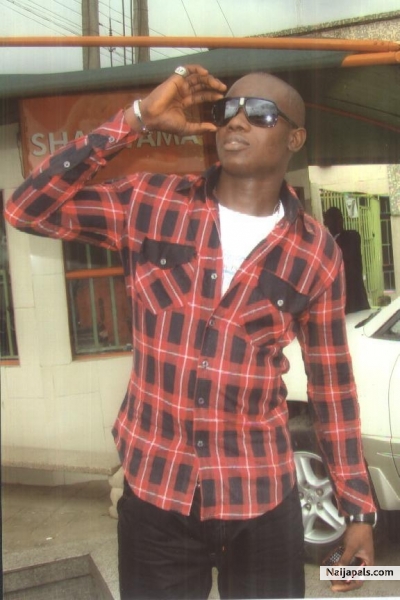 Am a young Boy of principle!!! - click for next photo