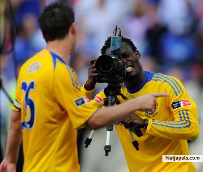 UP CHELSEA - click for next photo