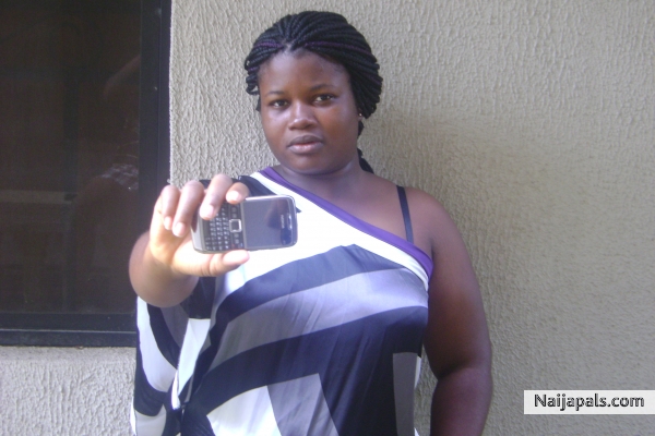 Moi n Ma Fone - click for next photo