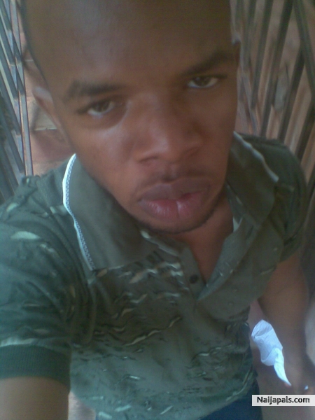 Looking sad. Don't like d look of me being sad! Don't get dat look for ur self! - click for next photo