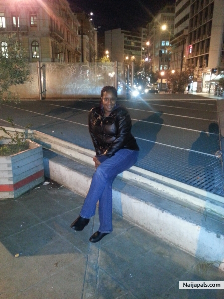 enjoying myself in Europe 2014 - click for next photo