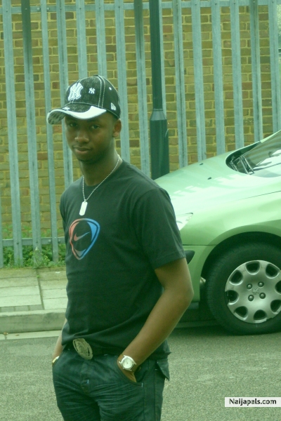  - click for next photo