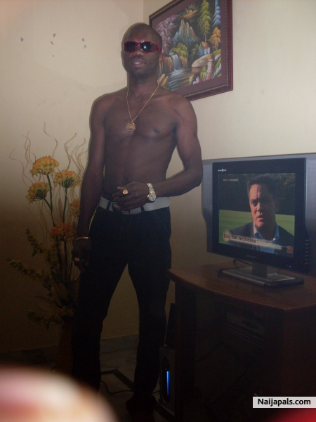  - click for next photo