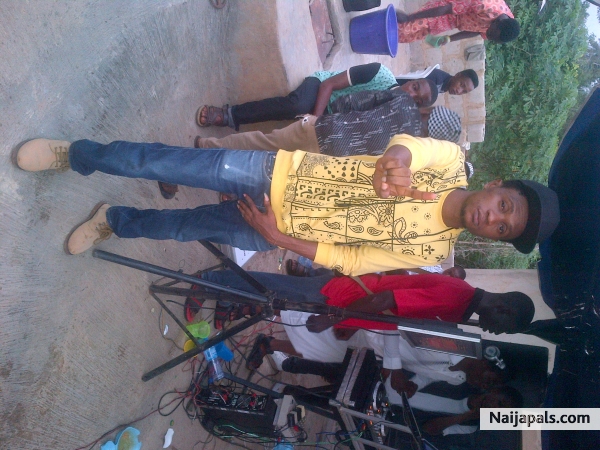 kalayomuziq is a reknown hip hop artist from Southwest of Nigeria,an erudite composer with lots of awards. - click for next photo