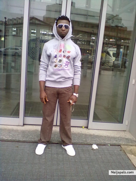  - click for next photo