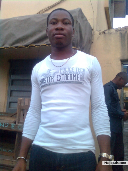  - click for next photo