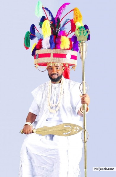 HRM Ozo Prince Chukwubuzor Mba (Ozo Akajiofor Igbo II, Ozo Ementaemeimo 1) known as Sampe Master is a Biafran songwriter, performer, singer, Multi-Talented Music and Film Producer/Director. Well-known for his songs which flows attractively in Igbo/English. Ozo Akajiofor Igbo II known as Sampe Master is a good Biafran freedom fighter who believes that his truth, honest and his resoluteness will carried him through the Biafra Struggle Battle" ; Ozo Akajiofor Igbo II known as Sampe Mast - click for next photo