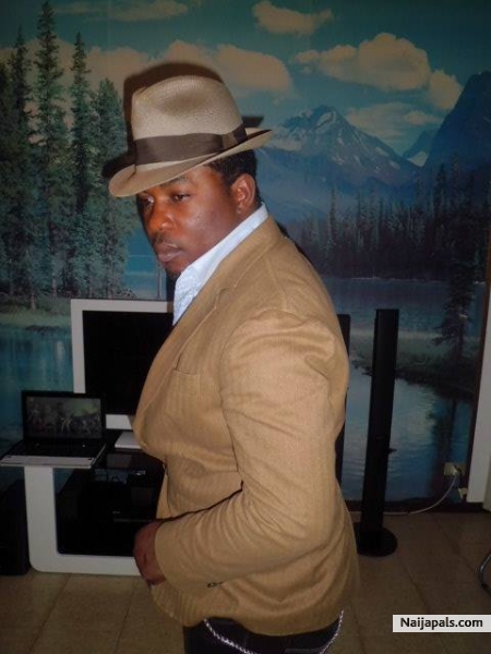  - click for next photo