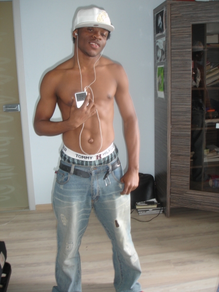  - click for next photo