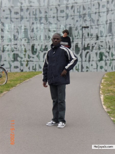  - click for next photo