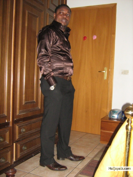  - click for next photo