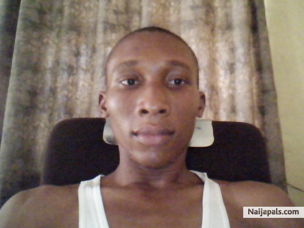 ME IN MI HOME - click for next photo
