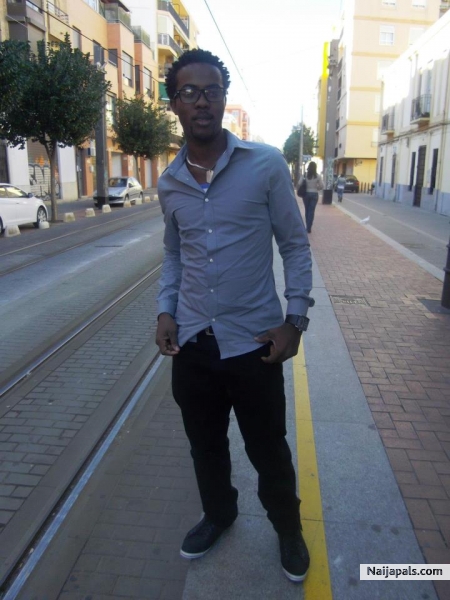  - click for next photo