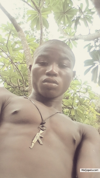  - click for next photo