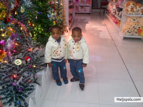 MERRY XMAS - click for next photo