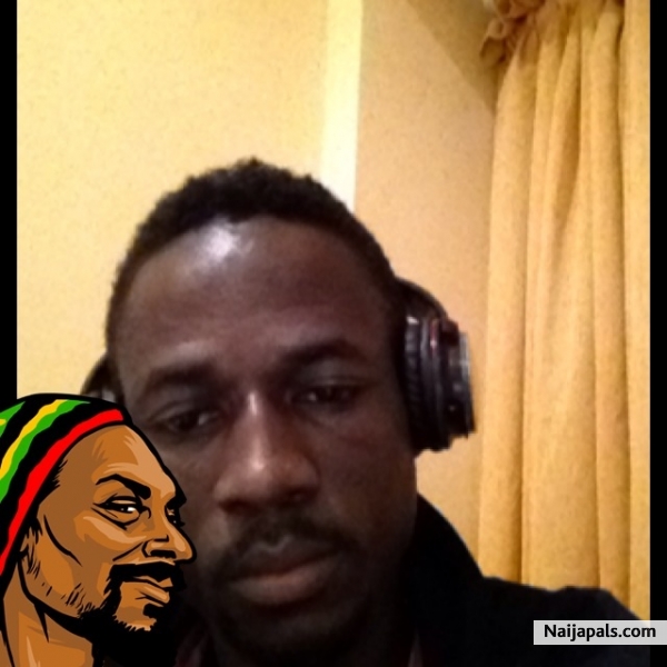dj snoopy - click for next photo