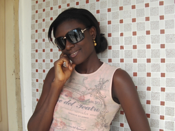  - click for next photo