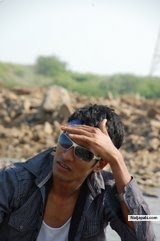 r - click for next photo