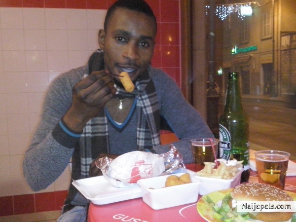  - click for next photo