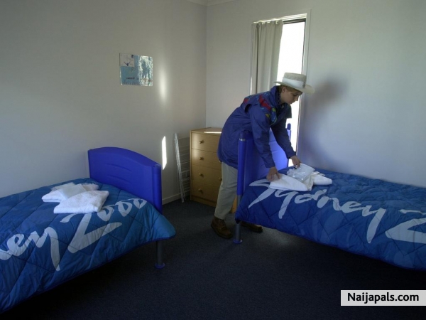 Naijapals getting ready to recieve Refugees of which most are from Haïti - click for next photo