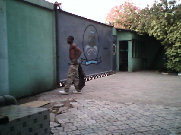  - click for next photo
