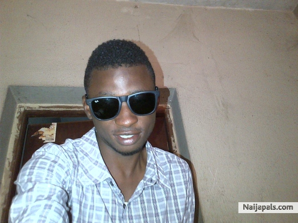 Nigerian boy - click for next photo
