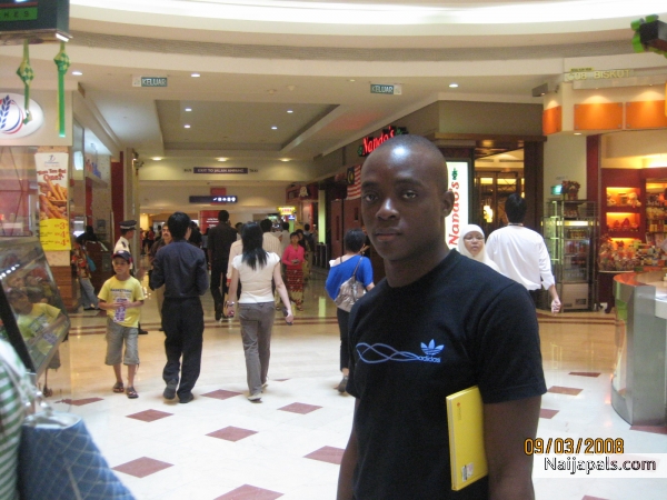  - click for next photo