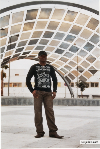  - click for next photo