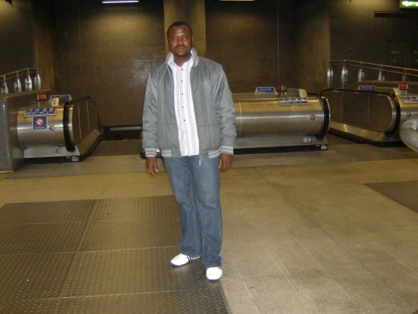  - click for next photo