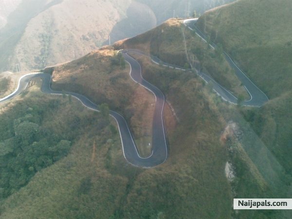 the road to ma village-Gembu - click for next photo