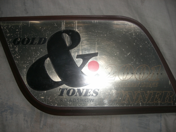 Gold & Tones Roadshow 2001 Winner Dj Competition - click for next photo