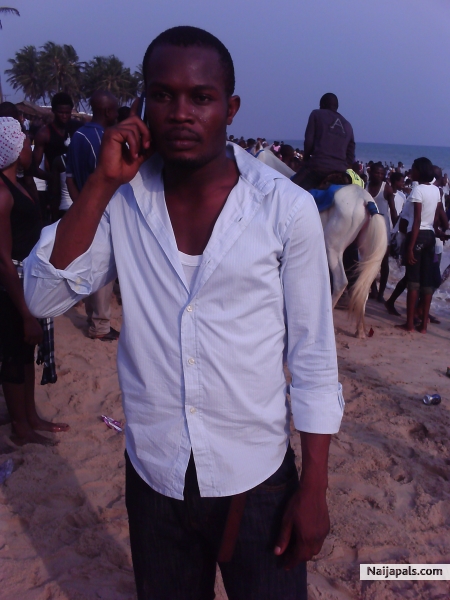 - click for next photo