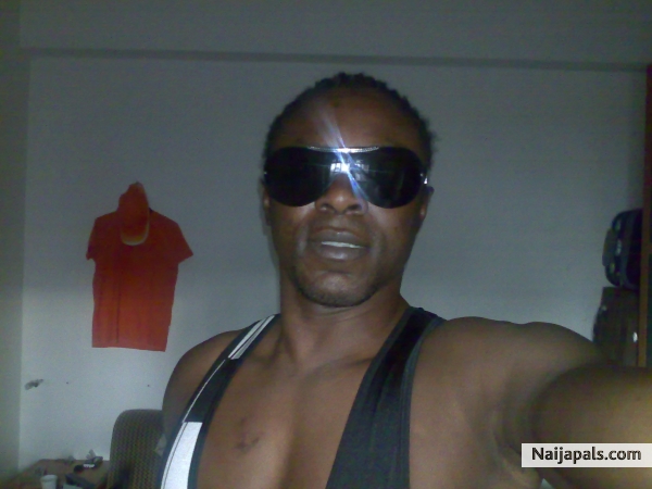 me 4real - click for next photo