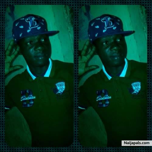I am me,i dnt pretend. I like making positive impact. I can be meek, i can be naught.. I love to put smile on people' s face. Am just me! - click for next photo