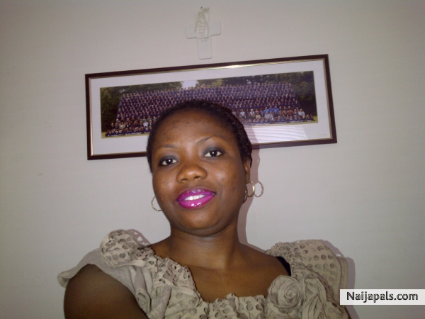 jully bebe - click for next photo