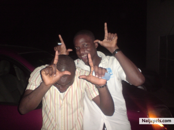 we jst dey... - click for next photo