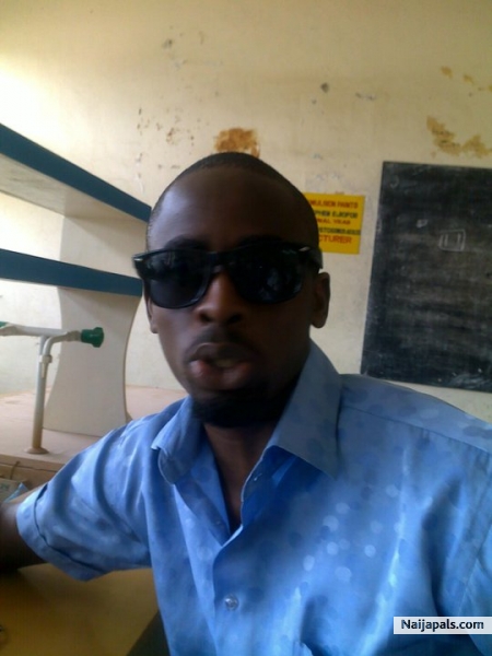 ND-BABA IN THE LECTURE HALL AT FUTO. - click for next photo